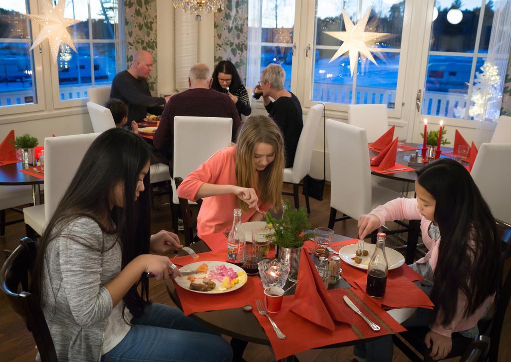 Hotel Sikfors Konferens & Fritidsby Vargbacken Zewnętrze zdjęcie
